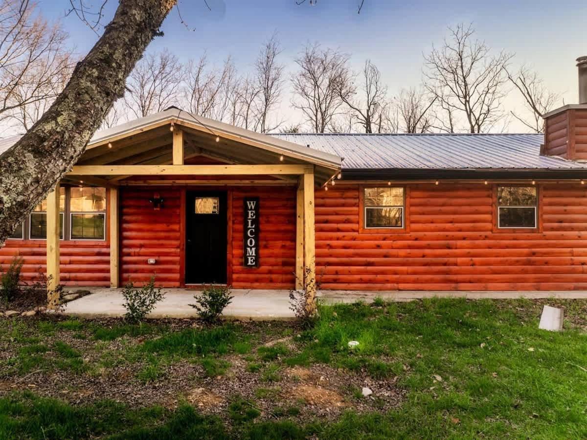 Fun Heated Pool Cabin - Walk To Parkway Pigeon Forge Zewnętrze zdjęcie